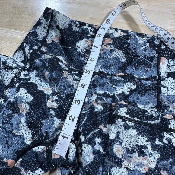 Lululemon Speed Up Crop 21" Spring Bloom Multi Women's Sz 2 Excellent Condition - Picture 10 of 11